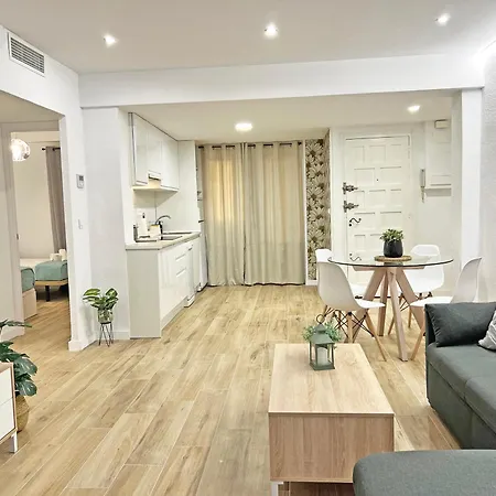 Apartment Coqueto Con Piscina, Nuevo A 50m Del Mar, Parking Gratis *